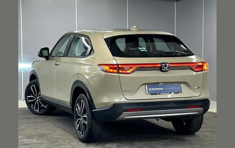 Used Honda HR-V Advance 128 HP (94 kW) 2023 Beige SUV