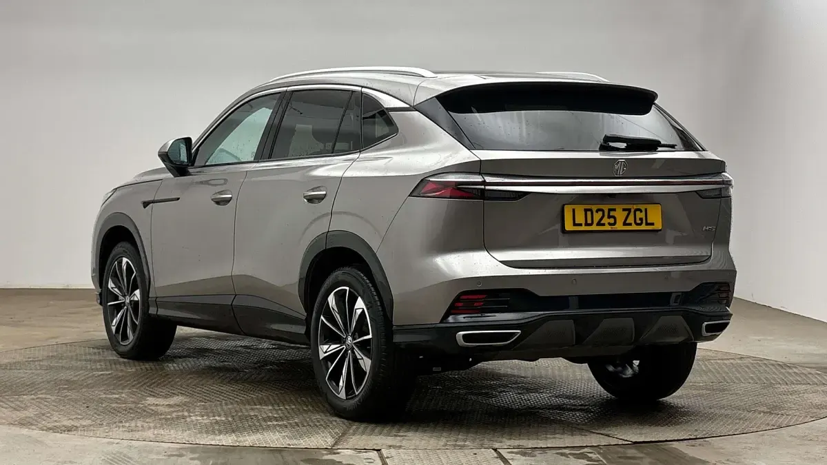 Usado MG HS Trophy 170 CV (125 kW) 2024 Plateado SUV