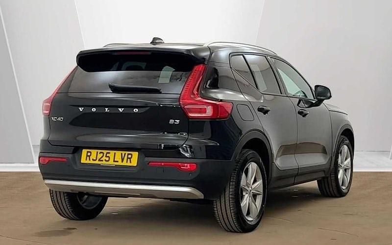 Used Volvo XC40 Core 163 HP (119 kW) 2026 SUV