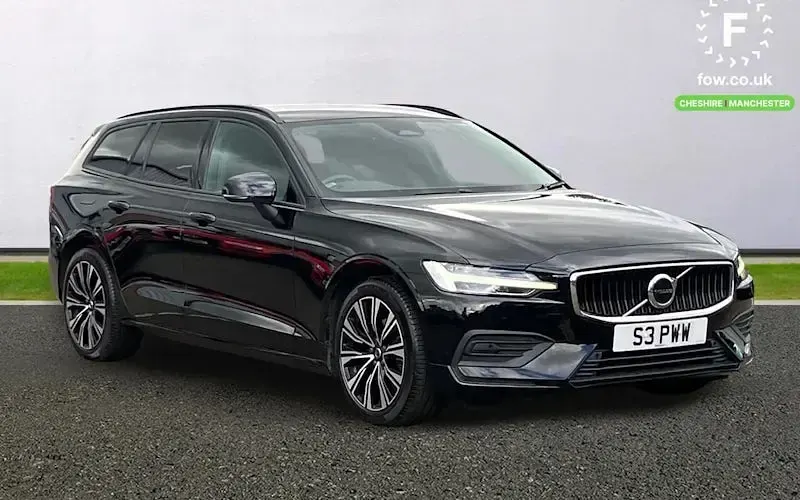 Used Volvo V60 Core 163 HP (119 kW) 2022 Estate