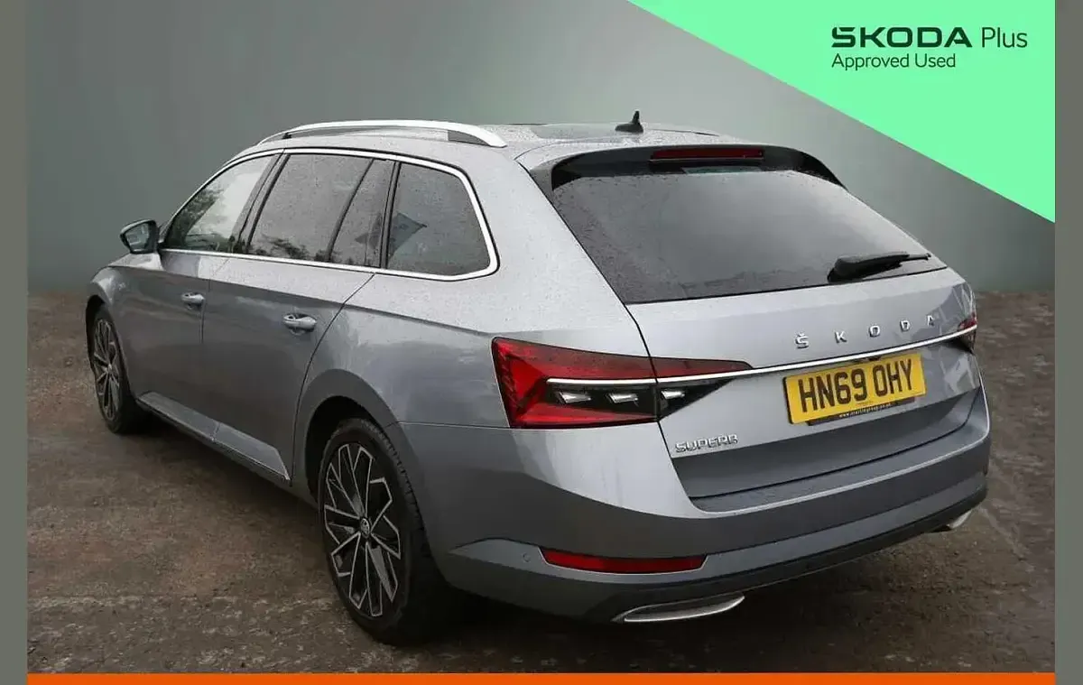 Used Skoda Superb LAURIN & KLEMENT 187 HP (137 kW) 2019 Business grey metallic Estate