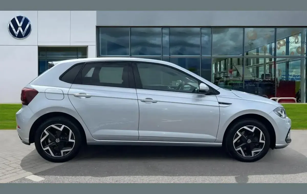 Used VW Polo R-line 113 HP (83 kW) 2025 Silver Hatchback