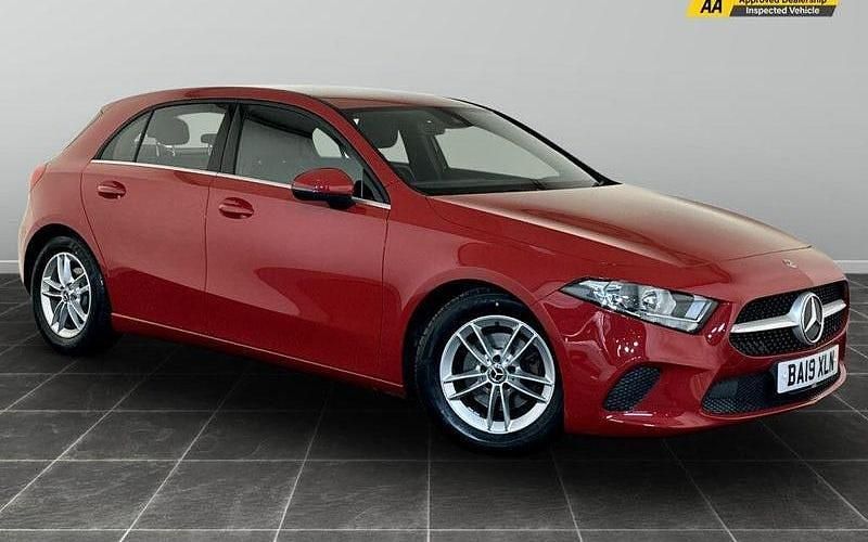 Used 2021 Mercedes A180 SE Hatchback | £13,495 (Super price) - Image 1/2