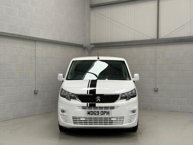 Used Peugeot Partner 2020 White MPV