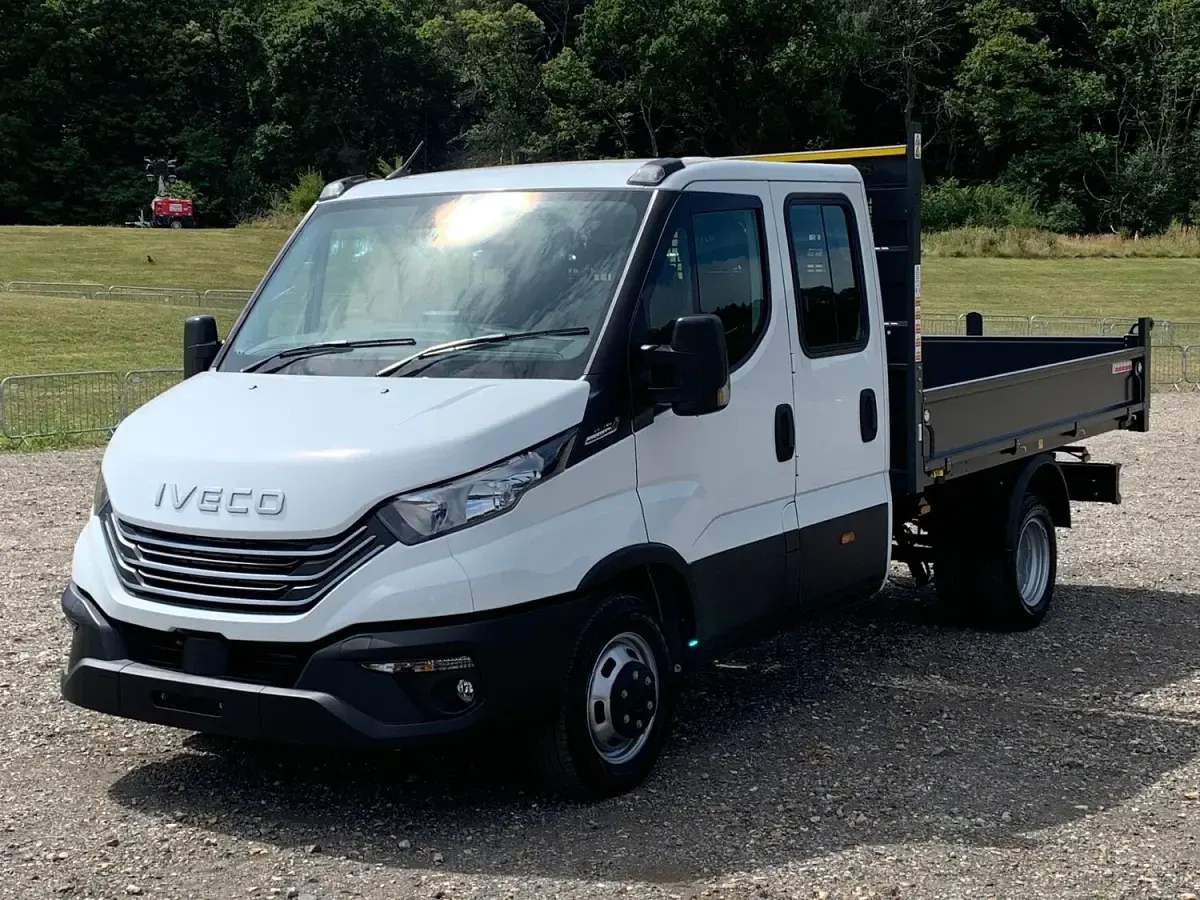 New Iveco Daily 180 HP (132 kW) 2025 White Cabriolet