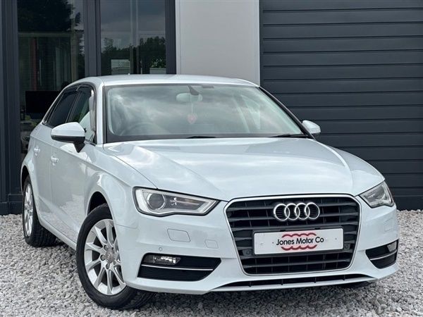 White Used 2014 Audi A3 Sportback Design Hatchback | £10,995 (Fair price) - Image 1/1