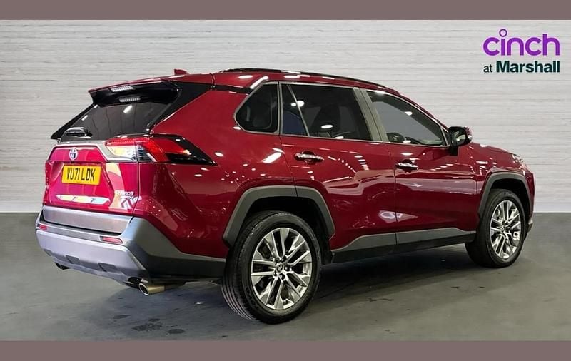 Used Toyota RAV4 Hybrid 218 HP (160 kW) 2021 Red SUV