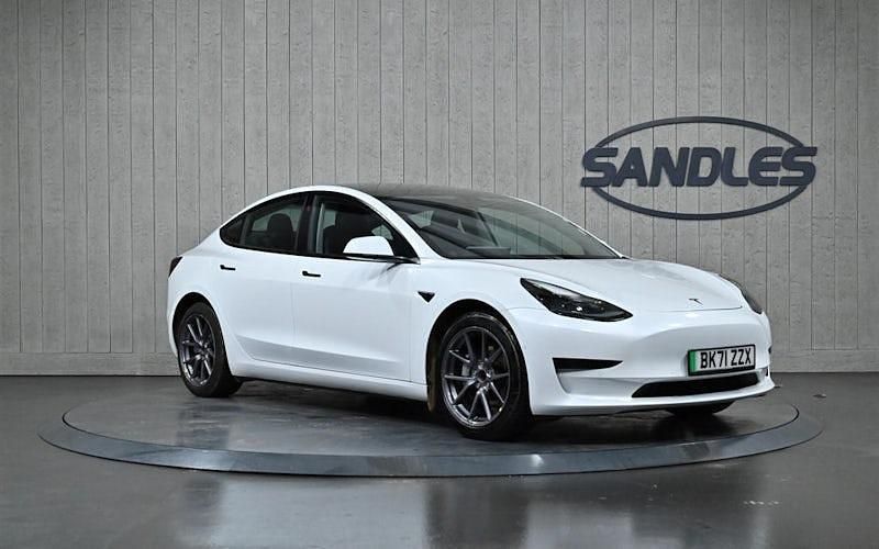 Used Tesla Model 3 Standard Range 208 kW (283 HP) 2021 White Sedan