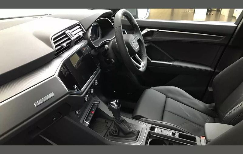 Image 2/4