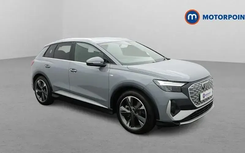 Käytetty Audi Q4 e-tron S-Line 150 kW (204 HP) 2023 Katumaasturi