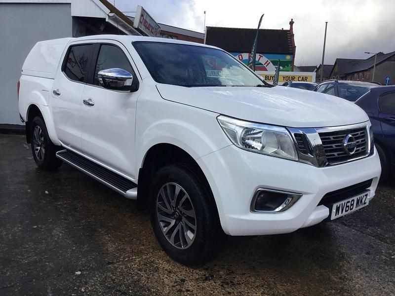 White Used 2018 Nissan Navara Acenta+ Pickup | £15,995 (Good price) - Image 1/4