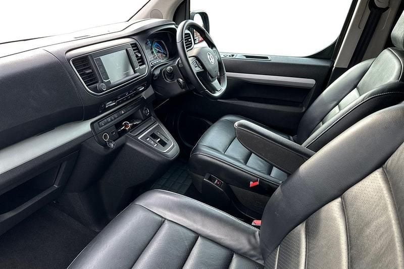 Used Vauxhall Vivaro Ultimate 100 kW (136 HP) 2023 Brown MPV