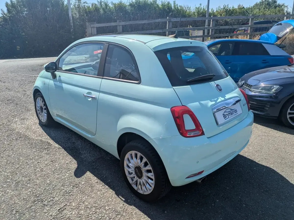 Used Fiat 500 Lounge 70 HP (51 kW) 2020 Green Hatchback