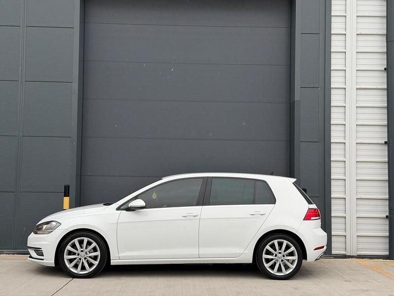 Used VW Golf VII GT 115 HP (84 kW) 2017 White Hatchback
