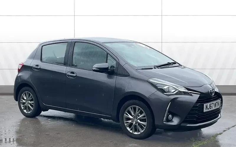 Begagnad Toyota Yaris 111 HK (81 kW) 2019 Halvkombi