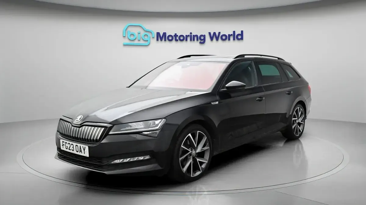 Used Skoda Superb SportlinePlus 215 HP (158 kW) 2023 Black Estate