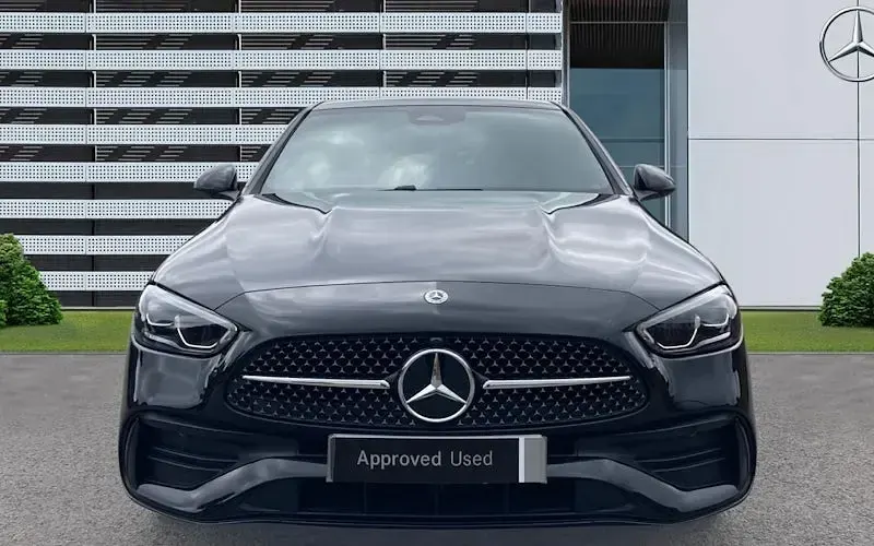 New Mercedes C300e Urban 313 HP (230 kW) 2025 Black Sedan