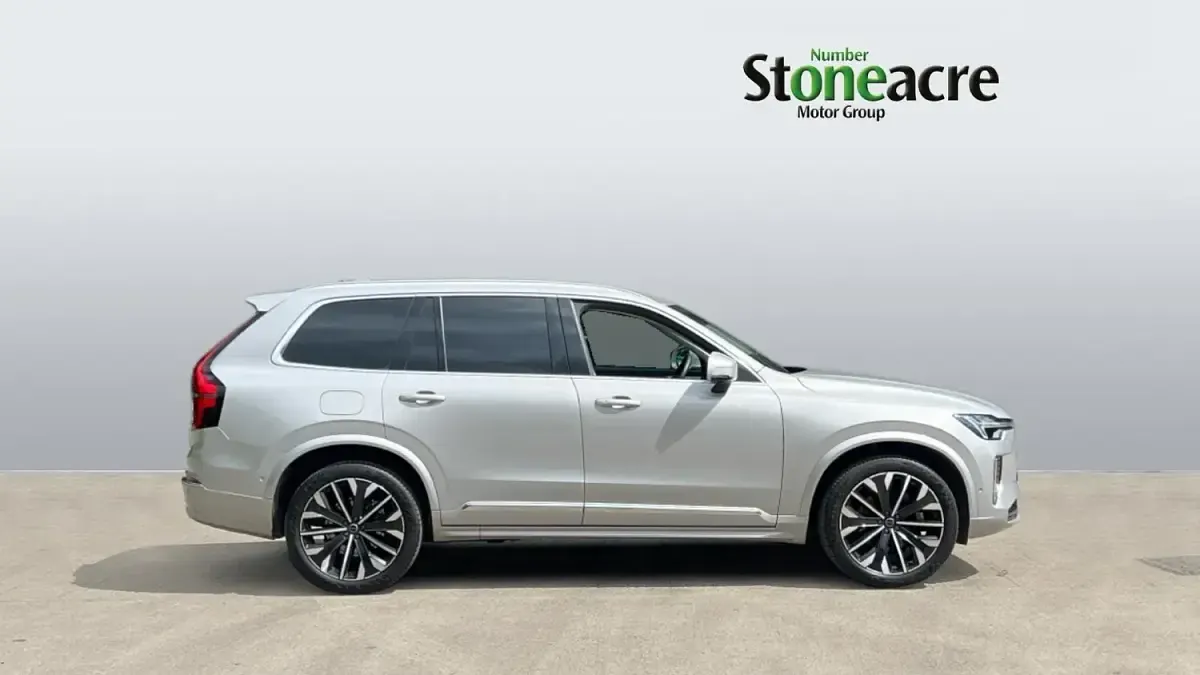 Used Volvo XC90 Ultra 455 HP (334 kW) 2025 Silver SUV