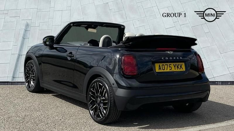 New Mini Cooper 118 kW (161 HP) 2025 Black Hatchback