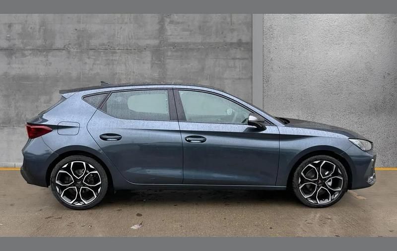 Used Cupra Leon 147 HP (108 kW) 2025 Grey Hatchback