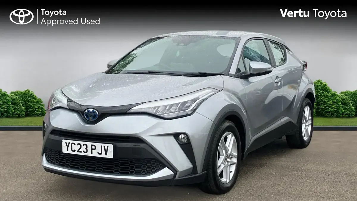 Used Toyota C-HR 122 HP (89 kW) 2023 Silver SUV