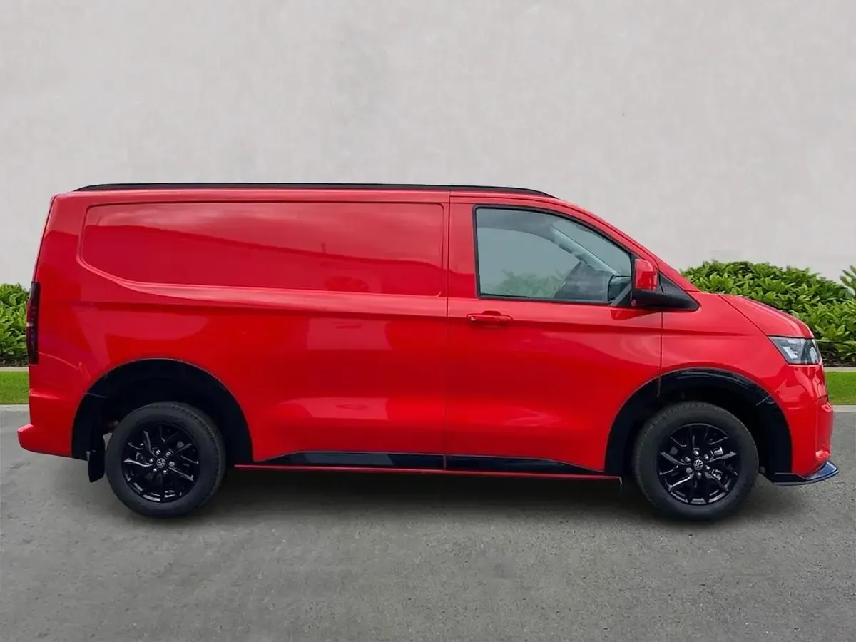 Used VW T7 Pro 170 HP (125 kW) 2026 Red Van