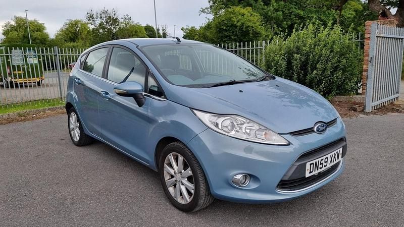Blue Used 2010 Ford Fiesta Zetec Hatchback | £2,895 (Fair price) - Image 1/4