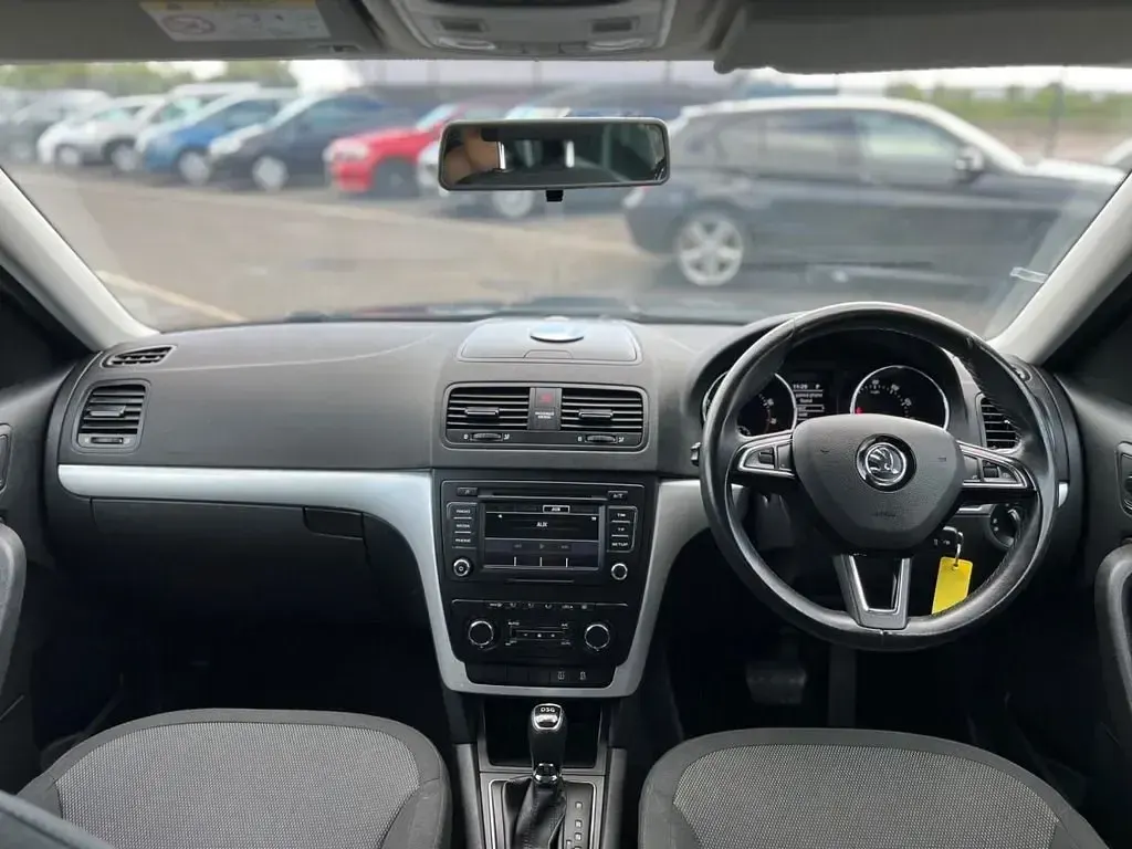 Używany Skoda Yeti SE 105 KM (77 kW) 2014 Czarny SUV