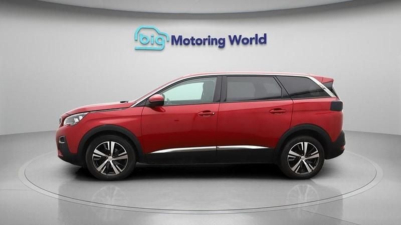 Used Peugeot 5008 Allure 130 HP (95 kW) 2020 Red SUV