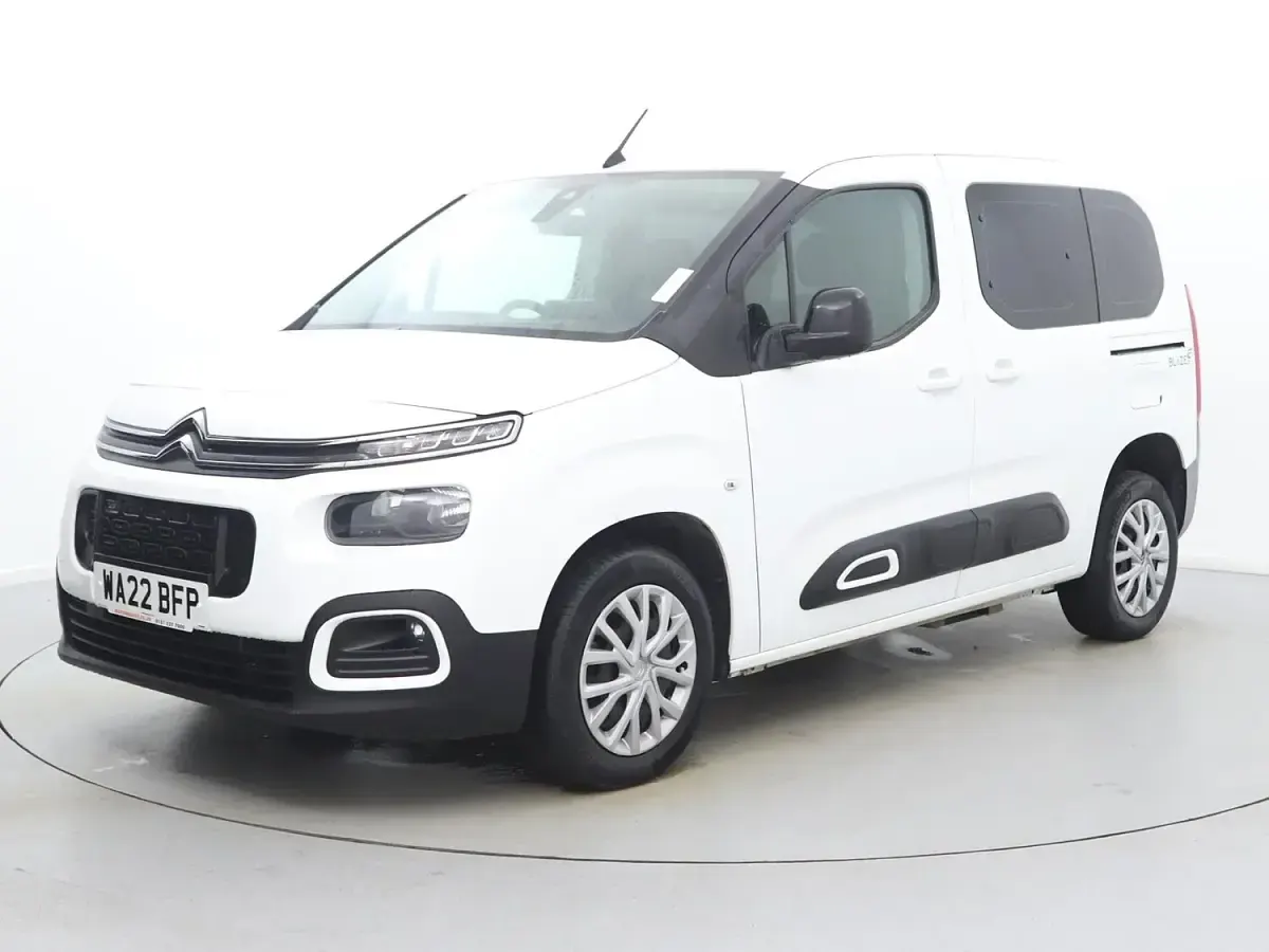 Used Citroën e-Berlingo Feel 100 HP (73 kW) 2022 White MPV
