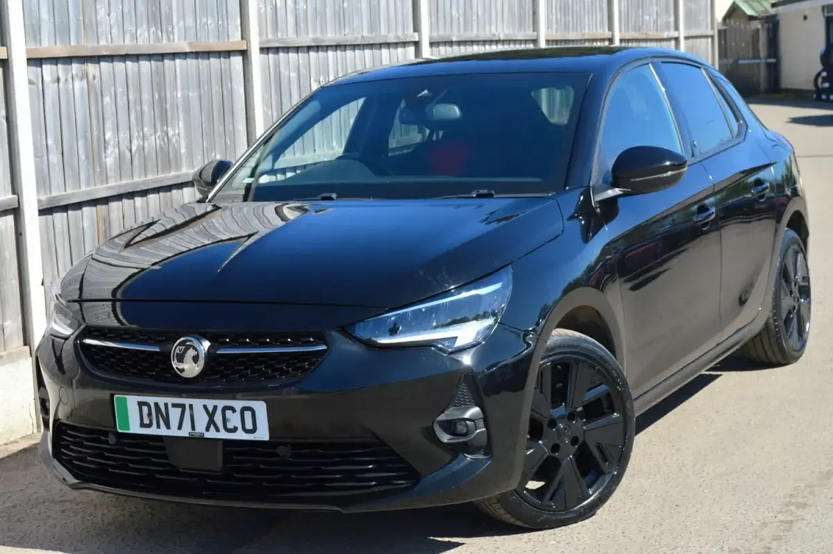 Usado Vauxhall Corsa-e SRi 100 kW (136 HP) 2021 Preto Citadino