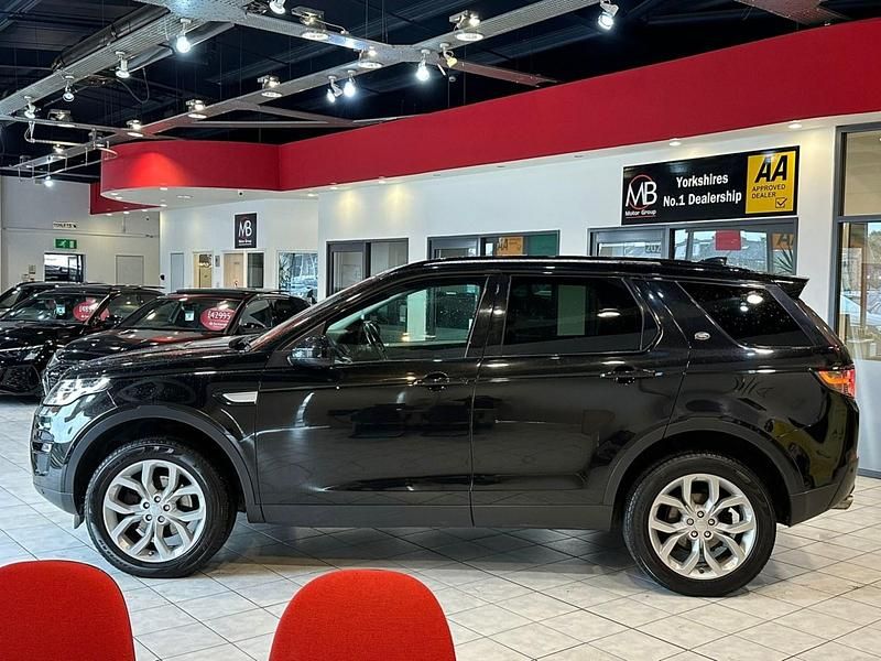 Used Land Rover Discovery Sport HSE 180 HP (132 kW) 2017 Black SUV