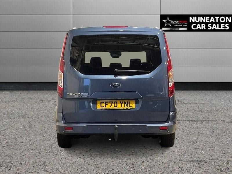 Used Ford Tourneo Titanium 120 HP (88 kW) 2021 Blue MPV