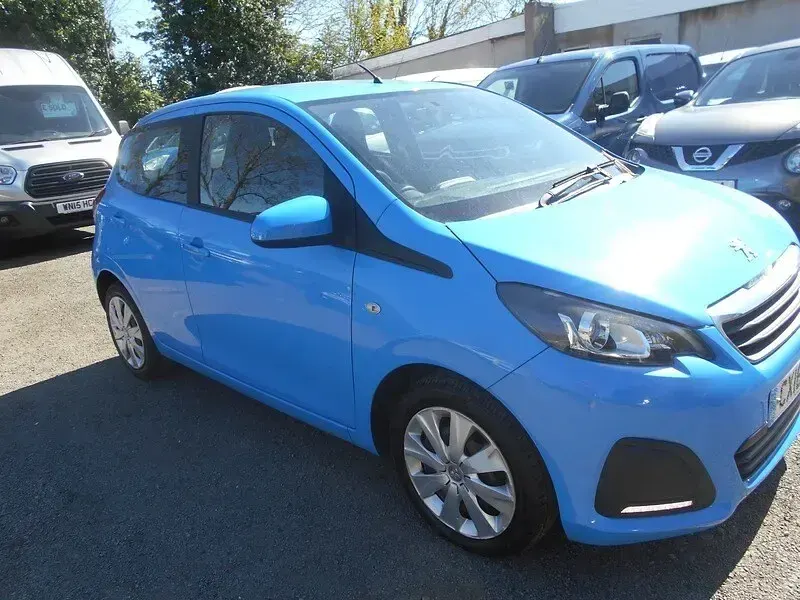 Used Peugeot 108 Active 68 HP (50 kW) 2016 Blue Hatchback