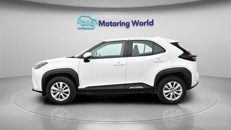 Used Toyota Yaris Cross 116 HP (85 kW) 2022 White SUV