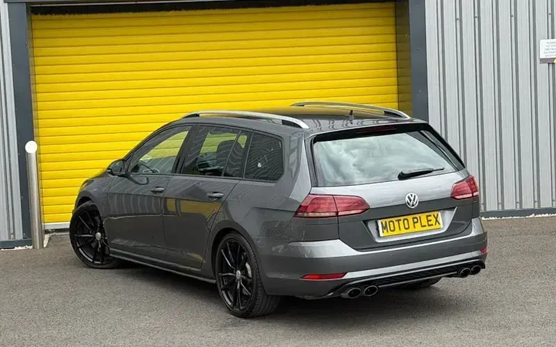 Used VW Golf VII R 310 HP (228 kW) 2017 Grey Estate