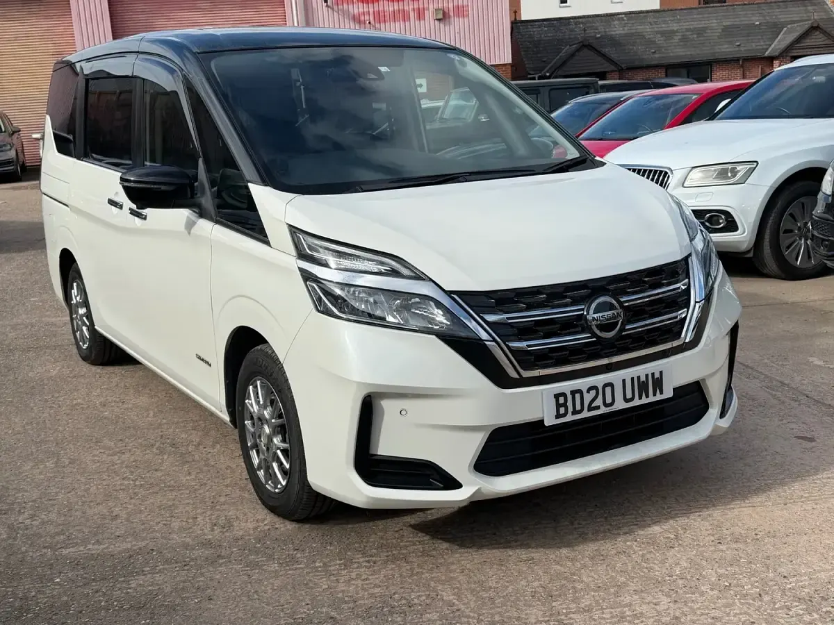 Used Nissan Serena 2020 White MPV