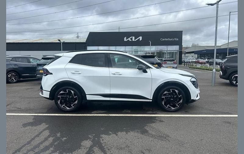 Used Kia Sportage GT-Line 147 HP (108 kW) 2023 White SUV
