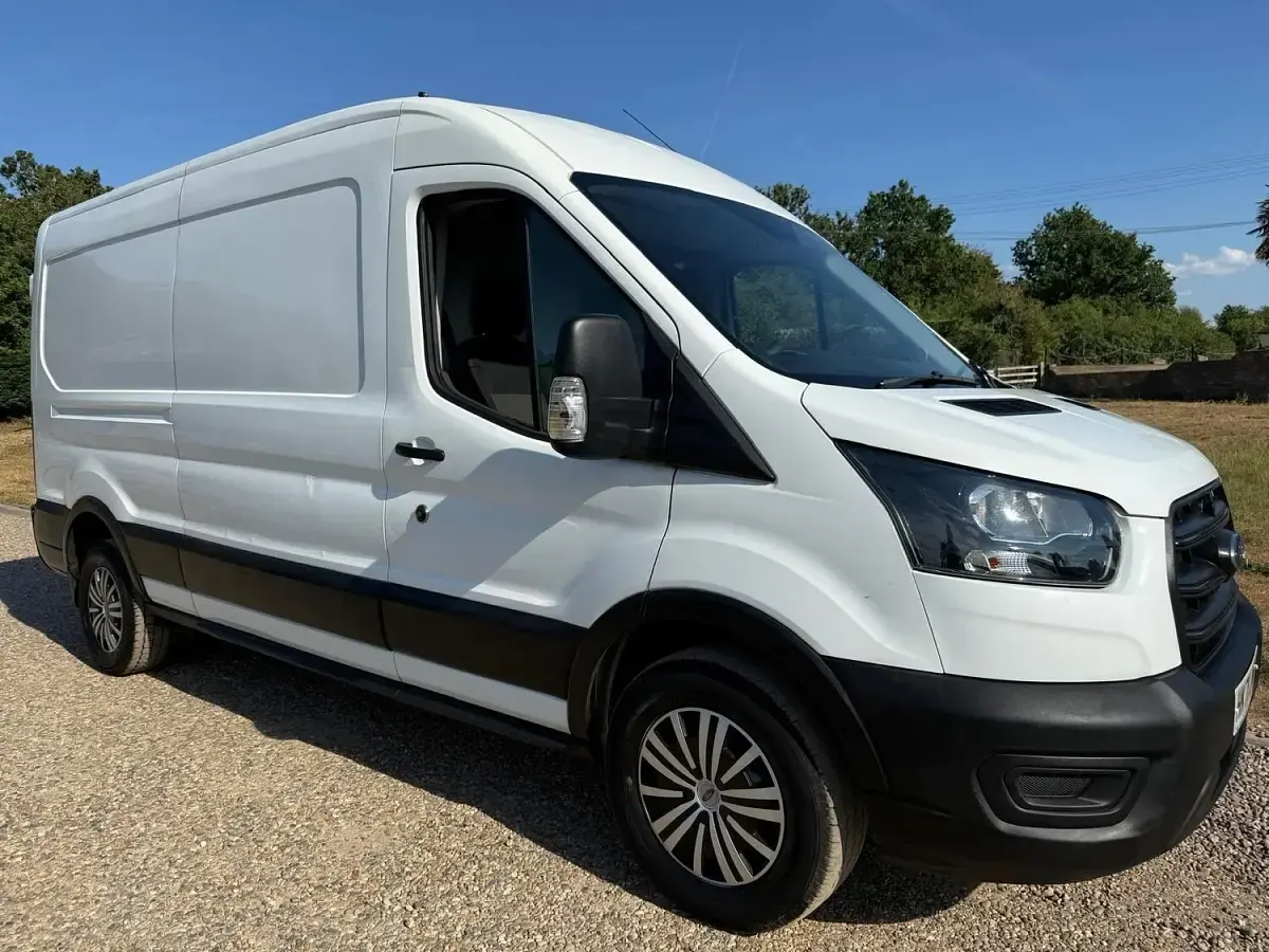 Used Ford Transit 130 HP (95 kW) 2021 White Van