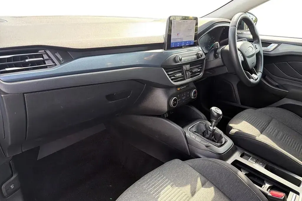 Used Ford Focus Active 125 HP (91 kW) 2021 White Hatchback