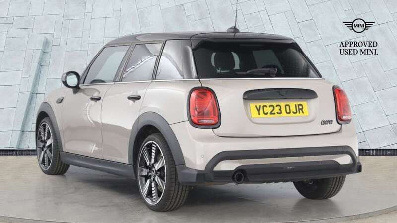 Used Mini Cooper Exclusive 134 HP (98 kW) 2023 Grey Hatchback