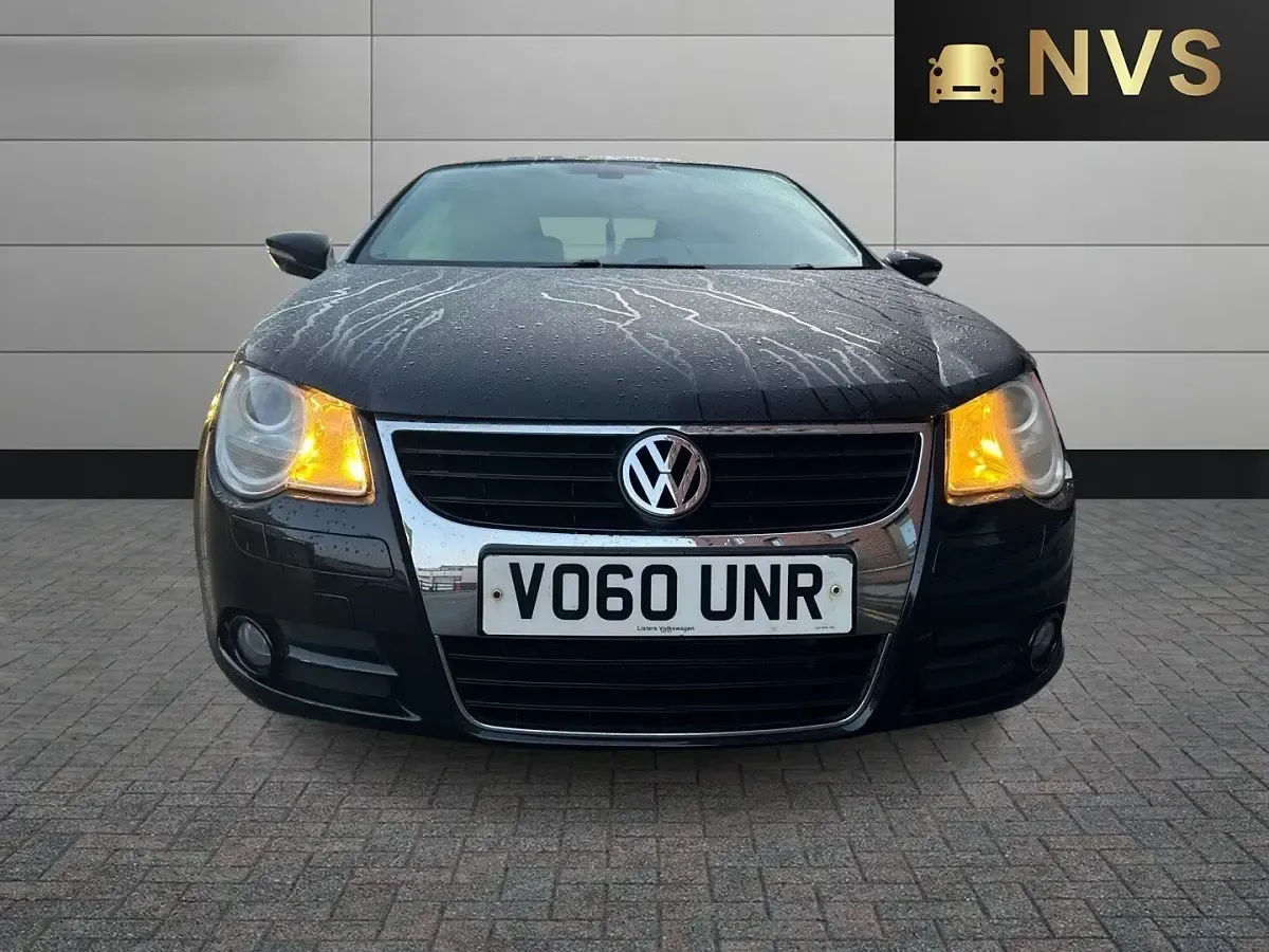 Used VW Eos SE 140 HP (102 kW) 2010 Black Cabriolet