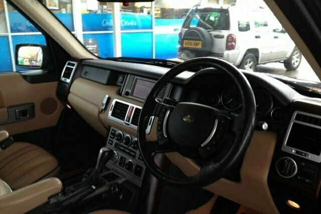Używany Land Rover Range Rover 174 KM (127 kW) 2004 SUV