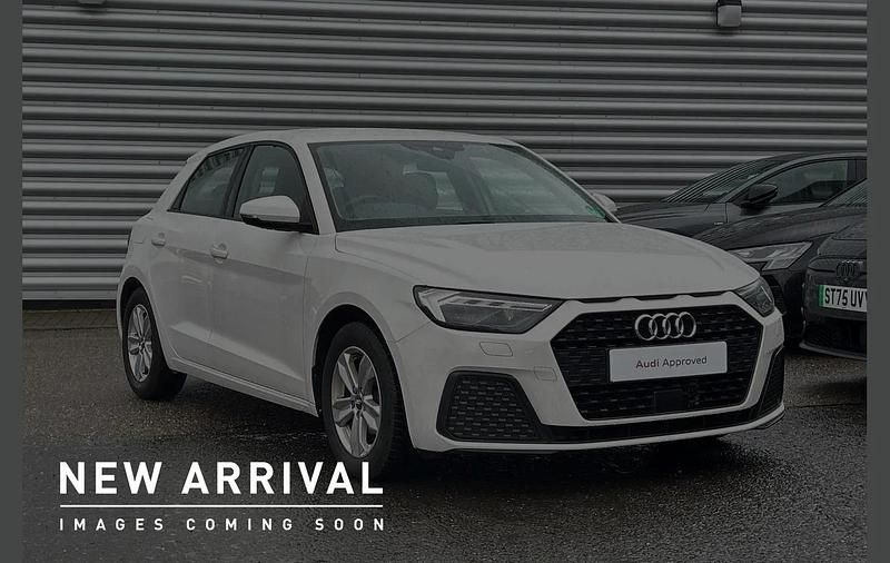 Used Audi A1 Design 94 HP (69 kW) 2020 White SUV