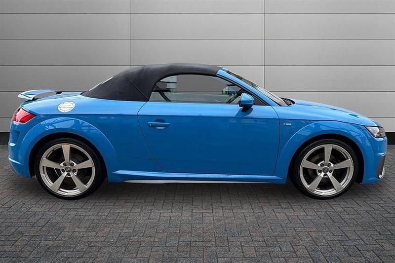 Used Audi TT S-Line 197 HP (144 kW) 2019 Blue Cabriolet