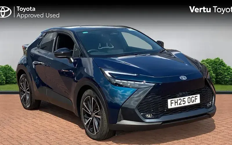 Used Toyota C-HR 223 HP (164 kW) 2025 SUV