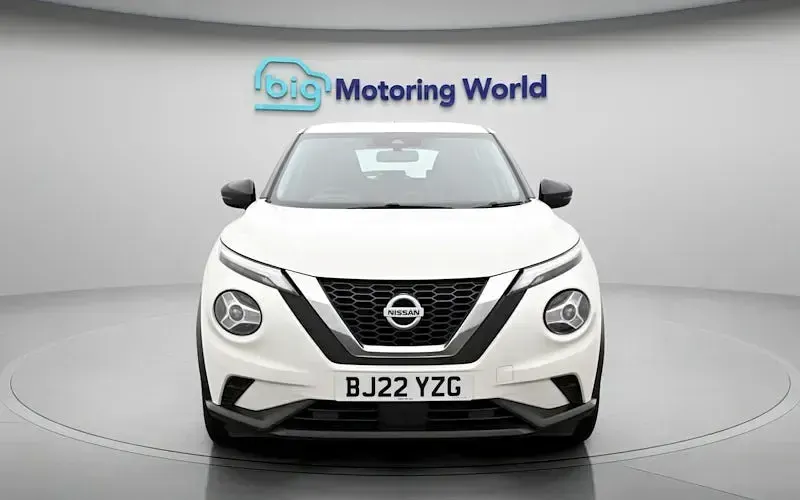 Usado Nissan Juke Acenta 114 CV (83 kW) 2022 Blanco SUV
