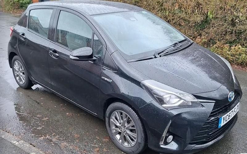 Used Toyota Yaris Hybrid 101 HP (74 kW) 2020 Hatchback