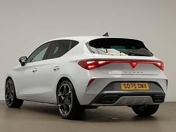 New Cupra Leon 150 HP (110 kW) 2025 Metallic  glacial white Hatchback