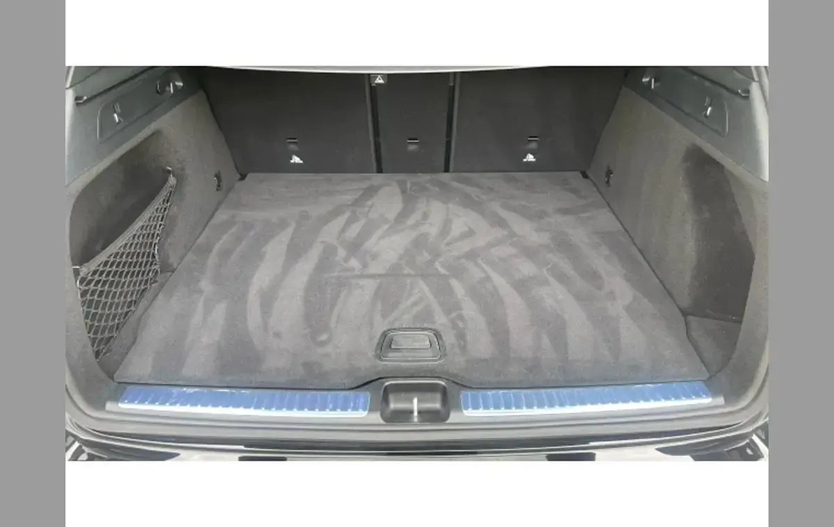 Used Mercedes GLC300 AMG Line Premium 254 HP (186 kW) 2022 Black SUV